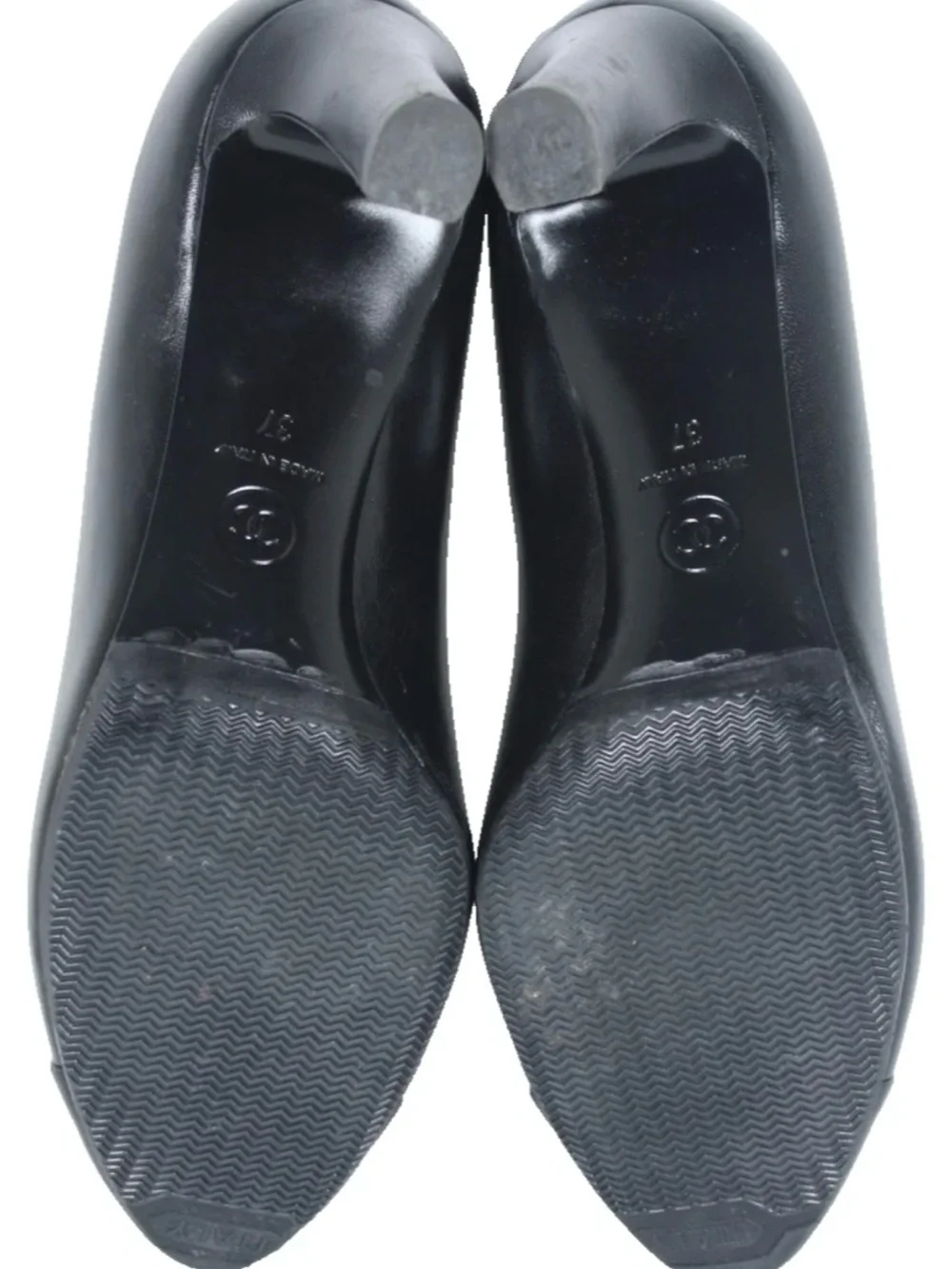 CHANEL Black Leather Camellia Pearl Detail Block Heel Pump classic size 37 6.5
